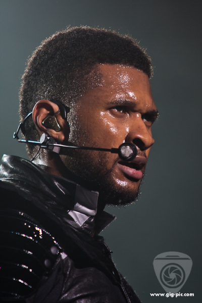 Usher-009694