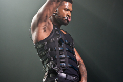 Usher-009751